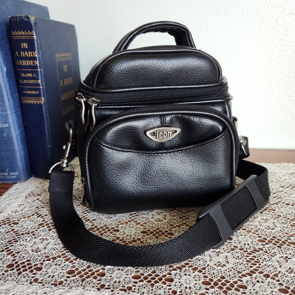 Icon Black Vintage Camera Bag